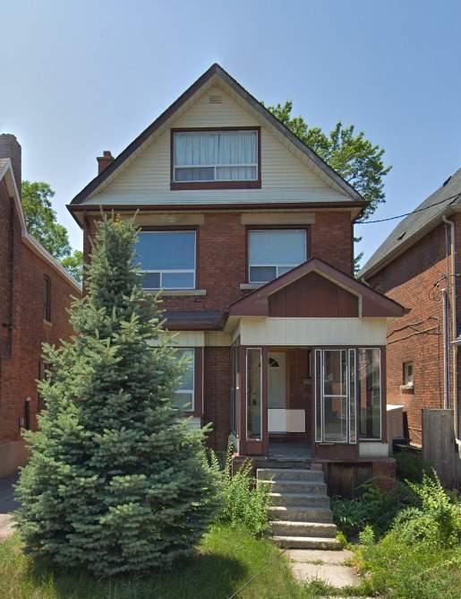 108 Watson Ave, House detached with 5 bedrooms, 2 bathrooms and 2 parking in Toronto ON | Image 1