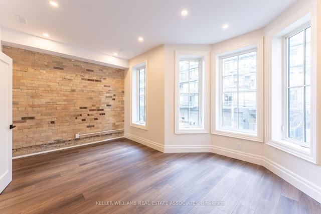 54 Stewart St, House semidetached with 5 bedrooms, 5 bathrooms and 0 parking in Toronto ON | Image 3