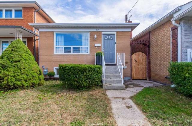 upper - 33 Hagar Ave, House detached with 2 bedrooms, 1 bathrooms and 2 parking in Toronto ON | Image 1