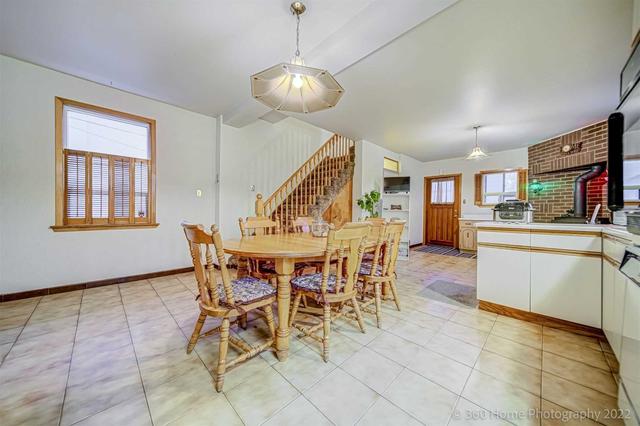 195 Oakmount Rd, House detached with 3 bedrooms, 4 bathrooms and 4 parking in Toronto ON | Image 6