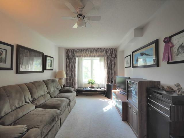 131 Rougehaven Way, Townhouse with 3 bedrooms, 2 bathrooms and 2 parking in Markham ON | Image 32