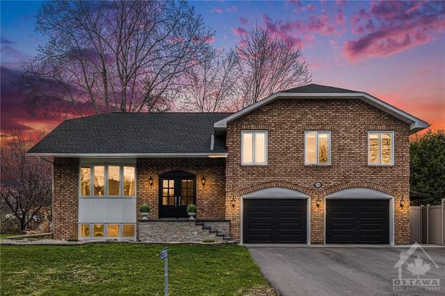 2780 Pierrette Drive, House detached with 5 bedrooms, 4 bathrooms and 8 parking in Ottawa ON | Image 1