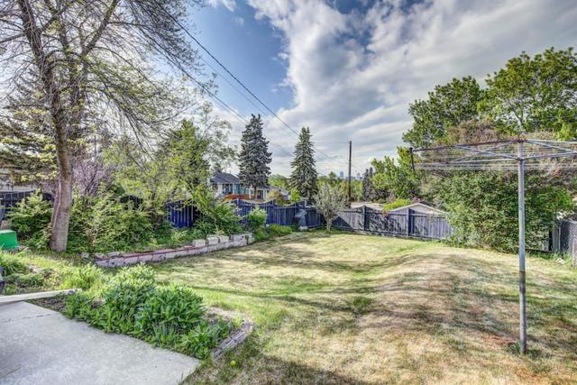 4504 Stanley Drive Sw, House detached with 5 bedrooms, 2 bathrooms and 4 parking in Calgary AB | Image 14