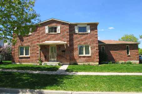 1604 Rayleen Cres, House detached with 4 bedrooms, 3 bathrooms and 2 parking in Pickering ON | Image 1