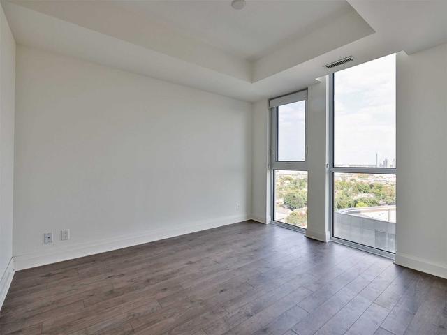 1610 - 15 Zorra St, Condo with 1 bedrooms, 1 bathrooms and 1 parking in Toronto ON | Image 2