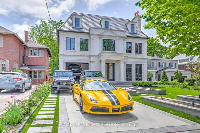 211 Glencairn Ave, House detached with 5 bedrooms, 8 bathrooms and 6 parking in Toronto ON | Image 32