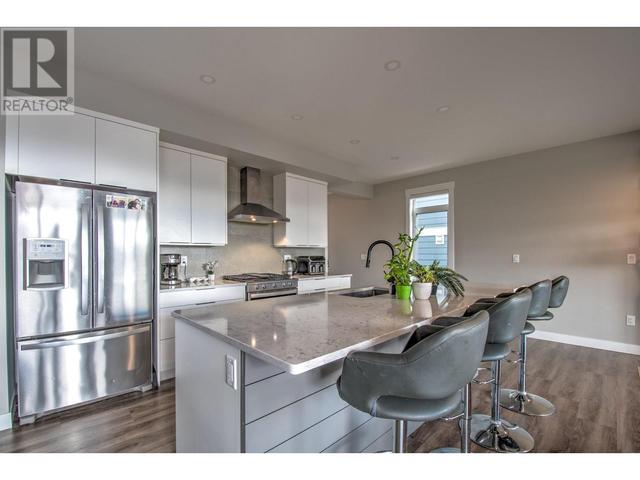 5104 Turtle Pond Court, House detached with 4 bedrooms, 3 bathrooms and 4 parking in Vernon BC | Image 5