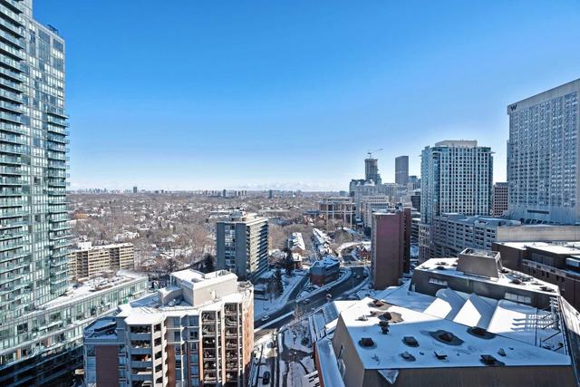 2102 - 18 Yorkville Ave, Condo with 2 bedrooms, 2 bathrooms and 1 parking in Toronto ON | Image 24