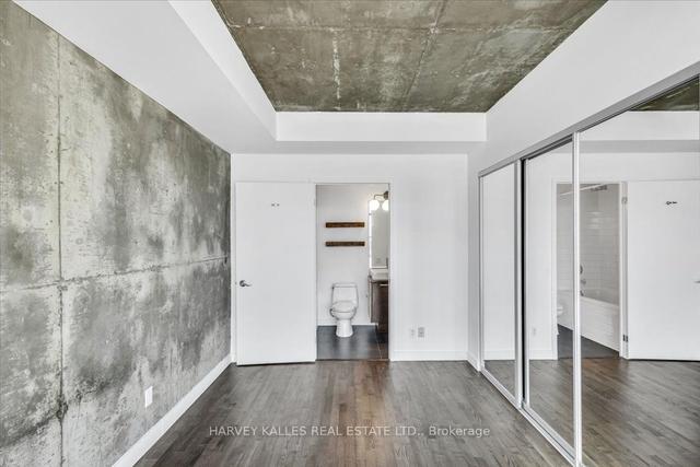 1105 - 138 Princess St, Condo with 2 bedrooms, 2 bathrooms and 1 parking in Toronto ON | Image 18
