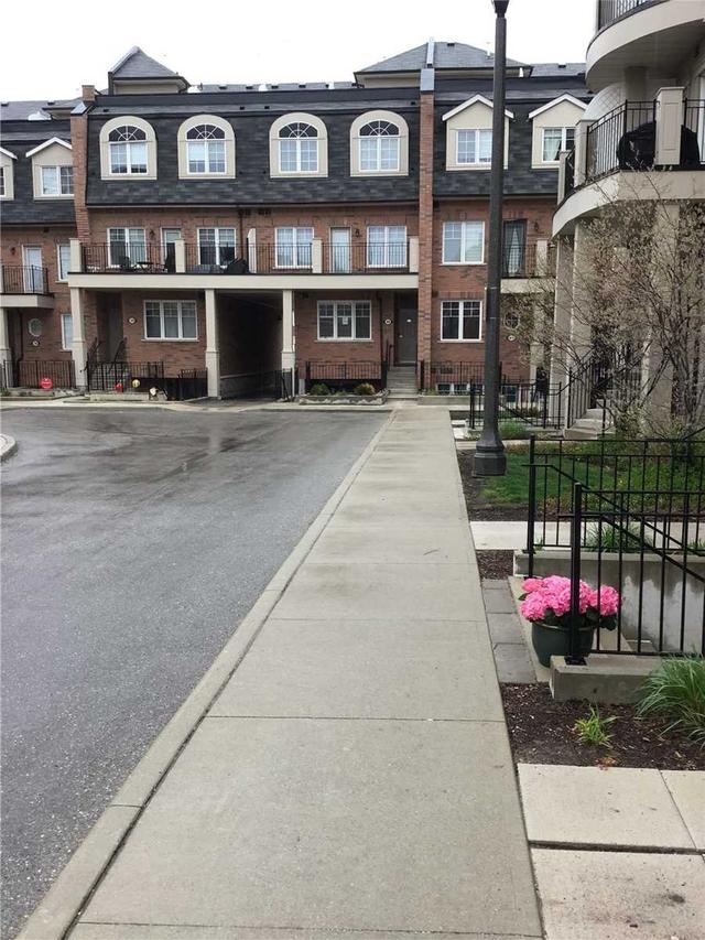 4-01 - 2420 Baronwood Dr, Townhouse with 2 bedrooms, 2 bathrooms and 1 parking in Oakville ON | Card Image