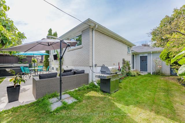 37 Bournville Dr, House detached with 3 bedrooms, 2 bathrooms and 3 parking in Toronto ON | Image 27