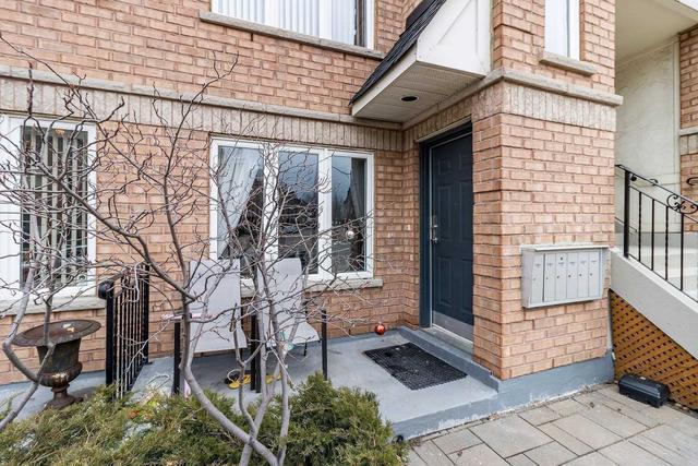 101 - 76 Aerodrome Cres, Townhouse with 2 bedrooms, 2 bathrooms and 1 parking in Toronto ON | Image 12