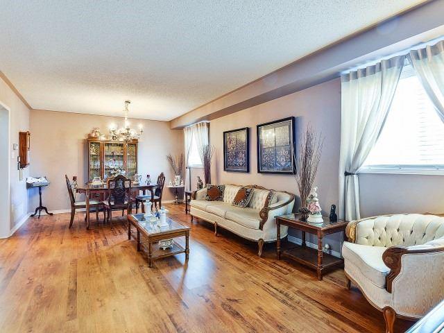 81 Pebblestone Circ, House detached with 4 bedrooms, 3 bathrooms and 4 parking in Brampton ON | Image 7