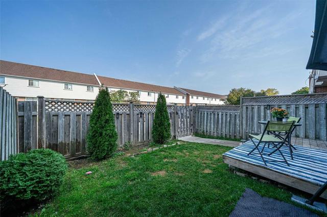 142 - 1100 Oxford St, Townhouse with 3 bedrooms, 2 bathrooms and 1 parking in Oshawa ON | Image 14