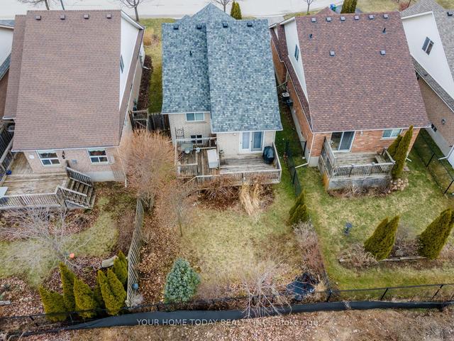 44 Doctor Moore Crt, House detached with 2 bedrooms, 1 bathrooms and 3 parking in Halton Hills ON | Image 11