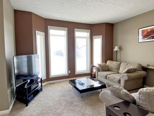 342 Somerset Row Se, House detached with 4 bedrooms, 3 bathrooms and 2 parking in Medicine Hat AB | Image 4