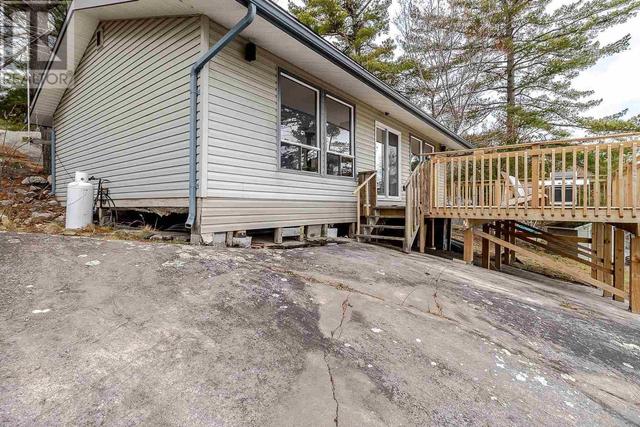251 A Pollard Dr, House detached with 2 bedrooms, 1 bathrooms and null parking in Johnson ON | Image 6
