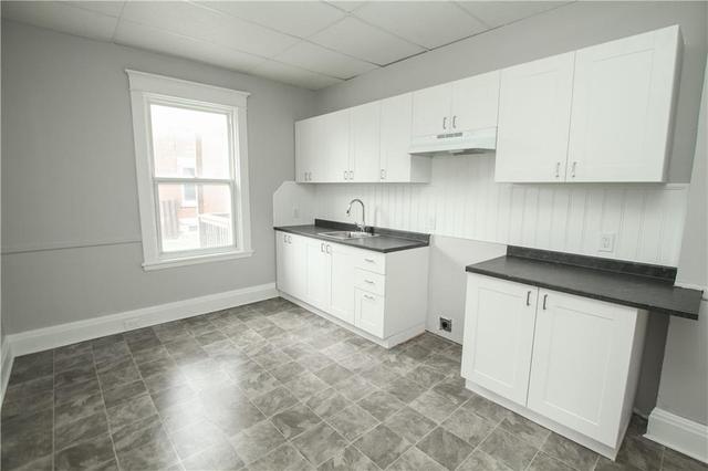 141 First Street W, Townhouse with 3 bedrooms, 1 bathrooms and 2 parking in Cornwall ON | Image 11