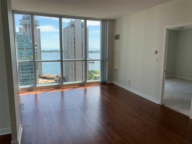 2408 - 18 Harbour St, Condo with 2 bedrooms, 2 bathrooms and 1 parking in Toronto ON | Image 7