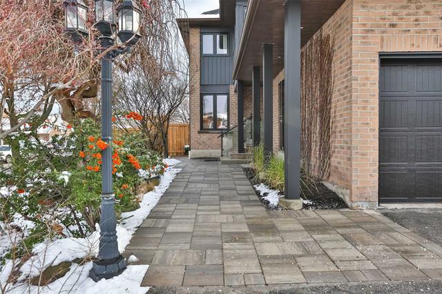 168 Kingsbridge Garden Circ, House detached with 3 bedrooms, 4 bathrooms and 4 parking in Mississauga ON | Image 33