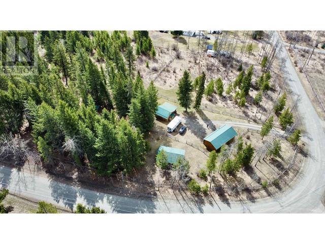 6389 Highland Crescent, House detached with 1 bedrooms, 1 bathrooms and null parking in Cariboo L BC | Image 27