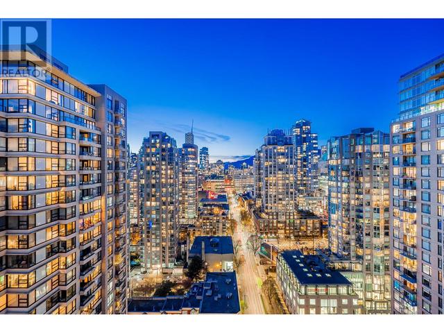 2807 - 909 Mainland Street, Condo with 2 bedrooms, 2 bathrooms and 1 parking in Vancouver BC | Image 25
