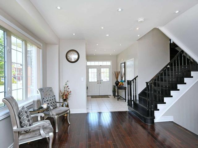 1 Pathmaster Rd, House detached with 3 bedrooms, 4 bathrooms and 5 parking in Brampton ON | Image 3