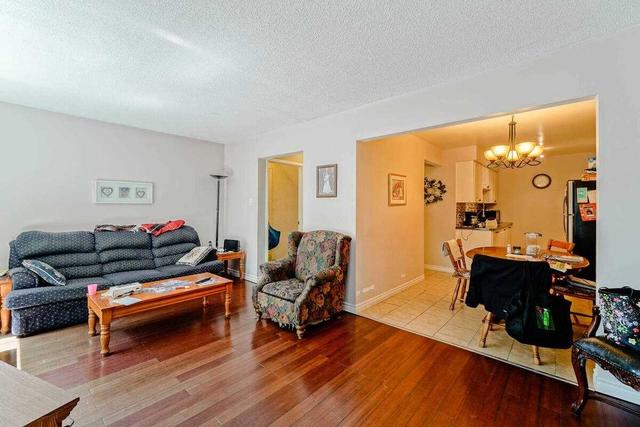 151 Quantrell Tr, House attached with 4 bedrooms, 3 bathrooms and 3 parking in Toronto ON | Image 3