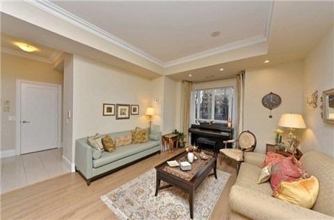 th 2 - 500 Doris Ave, Townhouse with 2 bedrooms, 3 bathrooms and 2 parking in Toronto ON | Image 2