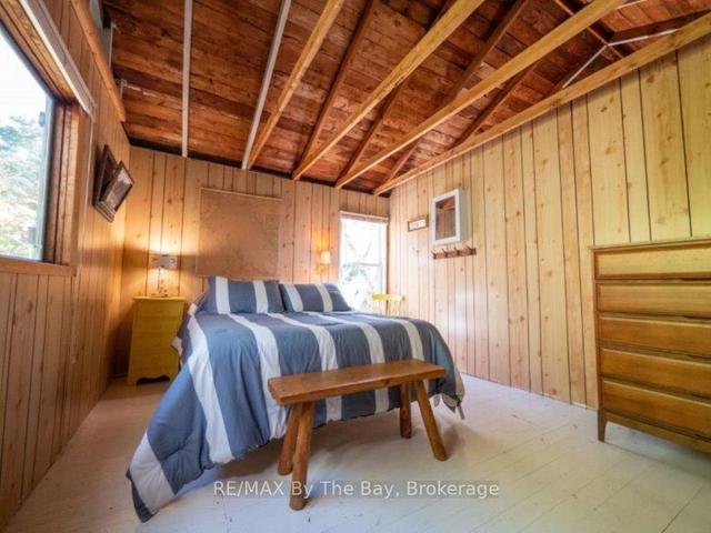 14960 Georgian Bay Shore, House detached with 3 bedrooms, 1 bathrooms and 0 parking in Georgian Bay ON | Image 9