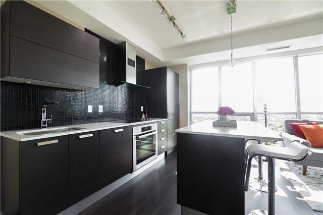 2707 - 11 Bogert Ave, Condo with 2 bedrooms, 2 bathrooms and 1 parking in Toronto ON | Image 3