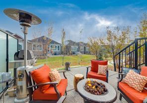 19 Cranbrook Landing Se, Home with 3 bedrooms, 2 bathrooms and 4 parking in Calgary AB | Image 44