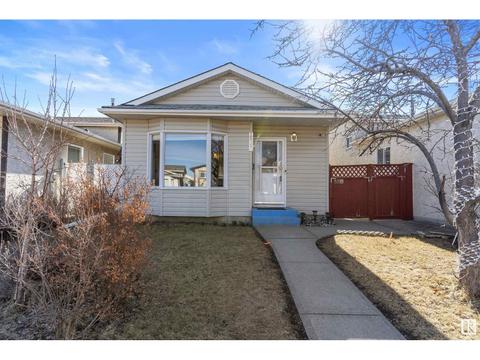 15615 84 St Nw, House detached with 4 bedrooms, 2 bathrooms and null parking in Edmonton AB | Card Image