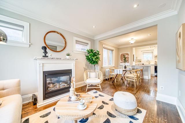 212 Broadway Ave, House detached with 3 bedrooms, 2 bathrooms and 1 parking in Toronto ON | Image 34