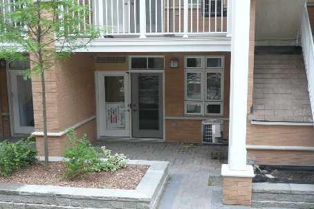 13 - 11 Pine St, Townhouse with 2 bedrooms, 2 bathrooms and null parking in Toronto ON | Image 3