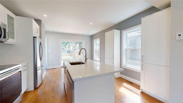362 Eagle St, House detached with 3 bedrooms, 3 bathrooms and 6 parking in Newmarket ON | Image 6
