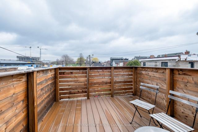 193 Emerson Ave, House attached with 3 bedrooms, 2 bathrooms and 1 parking in Toronto ON | Image 11
