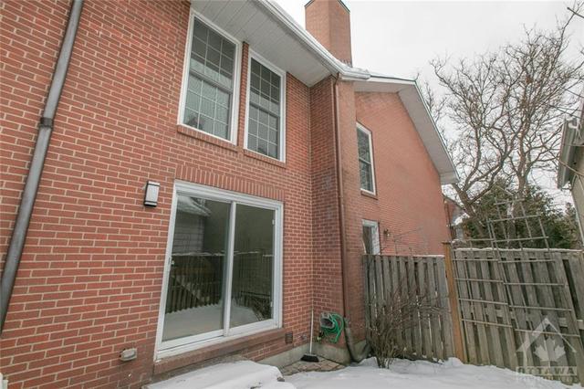5 - 319 Mackay Street, Townhouse with 3 bedrooms, 2 bathrooms and 1 parking in Ottawa ON | Image 29
