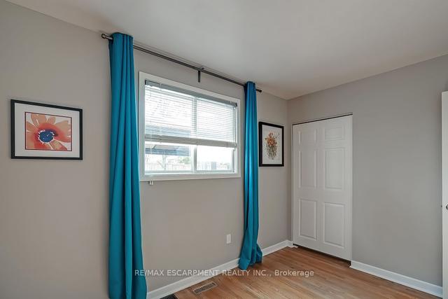 689 Ardleigh Cres, House detached with 3 bedrooms, 2 bathrooms and 3 parking in Burlington ON | Image 13