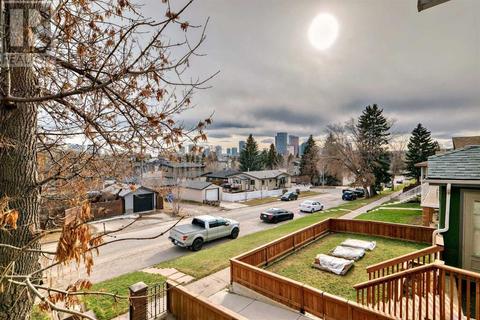 1048 5 Avenue Ne, House semidetached with 5 bedrooms, 2 bathrooms and 4 parking in Calgary AB | Card Image