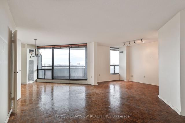 2006 - 75 Graydon Hall Dr, Condo with 2 bedrooms, 2 bathrooms and 2 parking in Toronto ON | Image 7