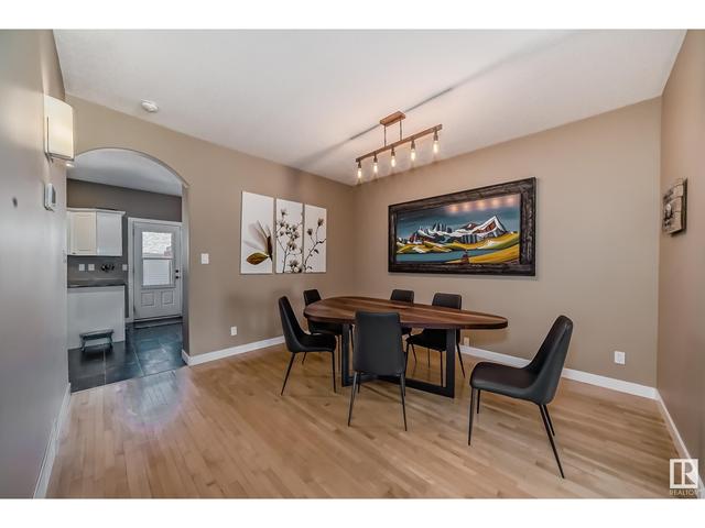 7723 111 St Nw, House semidetached with 4 bedrooms, 3 bathrooms and 4 parking in Edmonton AB | Image 8