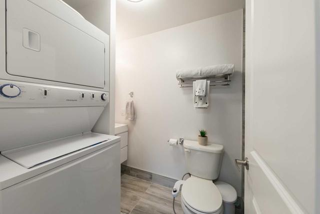 130 - 390 Hopewell Ave, Townhouse with 1 bedrooms, 2 bathrooms and 1 parking in Toronto ON | Image 8