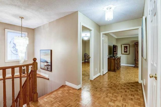 4 Avoca Dr, House detached with 4 bedrooms, 4 bathrooms and 6 parking in Markham ON | Image 14
