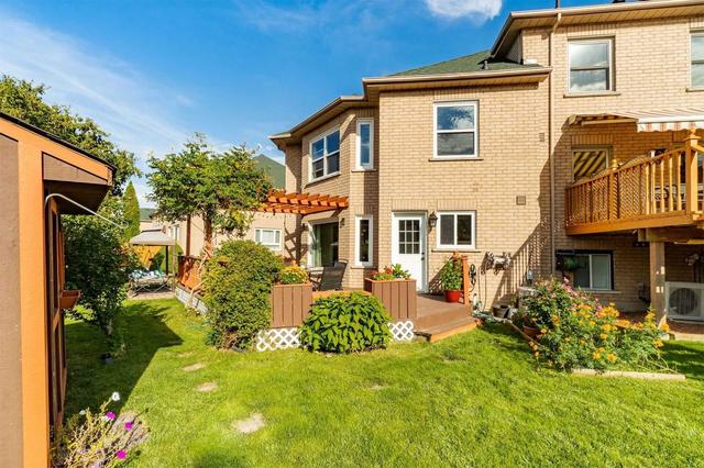 74 Provincial Pl, House attached with 3 bedrooms, 3 bathrooms and 6 parking in Brampton ON | Image 29