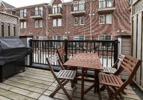 th12 - 8 Windermere Ave, Townhouse with 3 bedrooms, 2 bathrooms and 1 parking in Toronto ON | Image 17