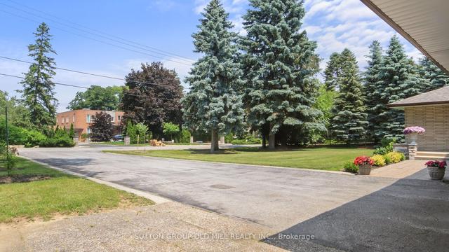 9 Westmount Park Rd, House detached with 3 bedrooms, 2 bathrooms and 8 parking in Toronto ON | Image 33