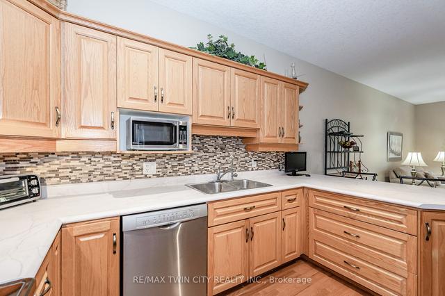 2 - 460 Waterloo St, Townhouse with 3 bedrooms, 3 bathrooms and 2 parking in Wilmot ON | Image 6
