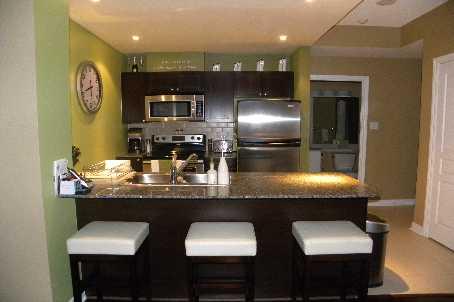 502 - 3525 Kariya Dr, Condo with 1 bedrooms, 1 bathrooms and 1 parking in Mississauga ON | Image 3