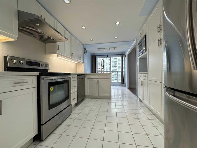 1001 - 18 Hollywood Ave, Condo with 2 bedrooms, 2 bathrooms and 2 parking in Toronto ON | Image 5